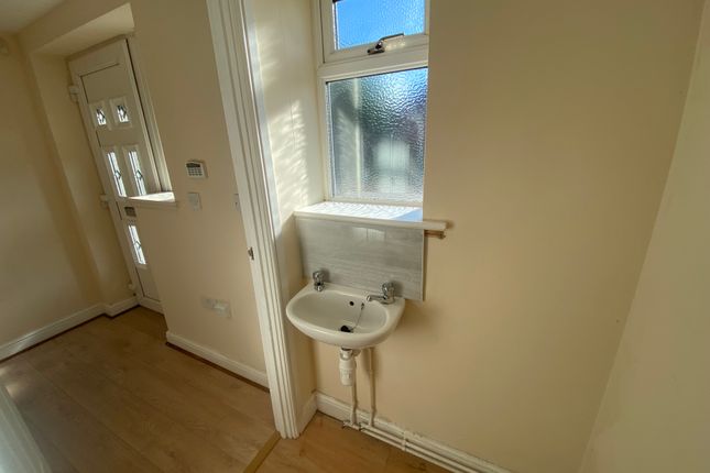 118B, Hurst Drive, Stretton photo 3
