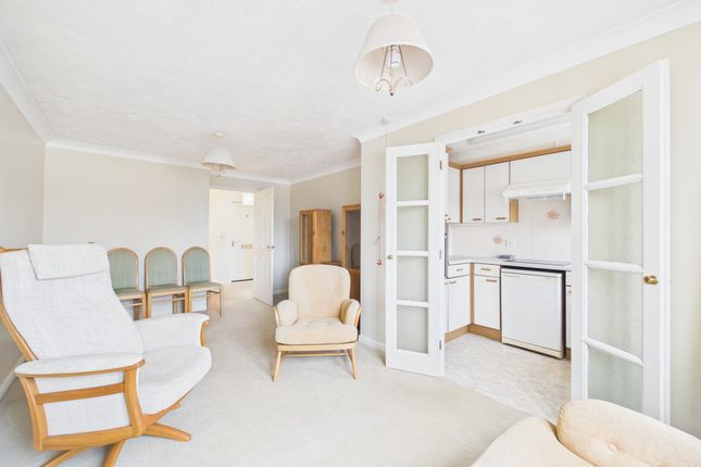 43 Haig Court, Cambridge photo 2