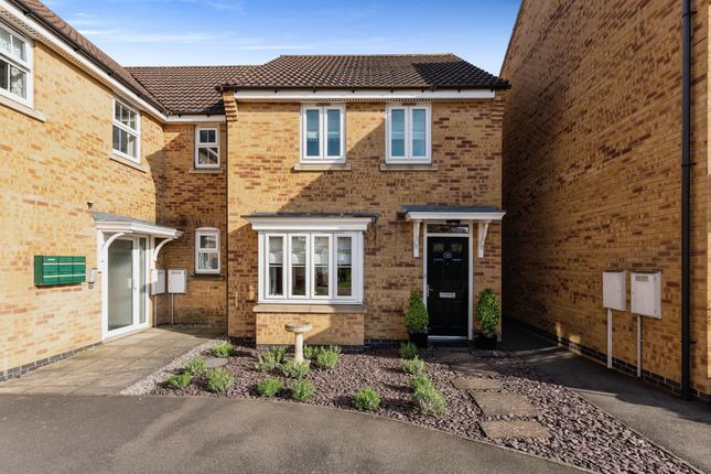 31, Mayflower Mews, Grantham photo 3