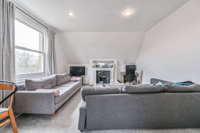 Thumbnail Flat to rent in Bedford Hill, Balham, London