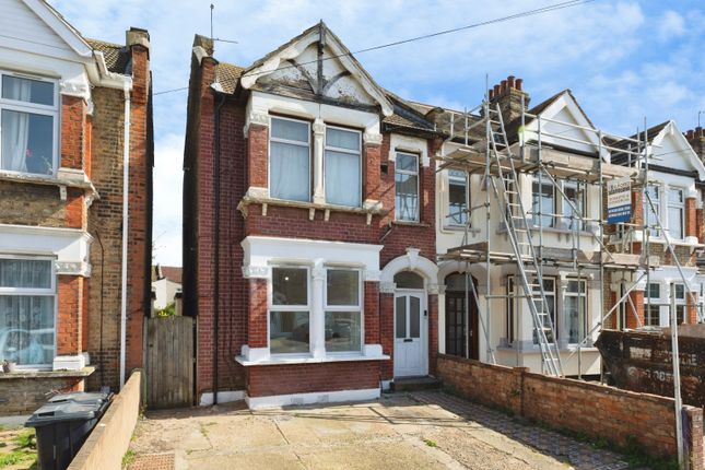 200, Wellesley Road, Ilford photo 3