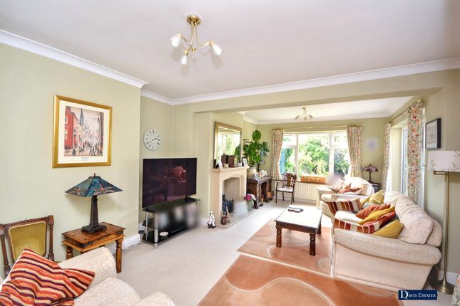 281 Wingletye Lane, Hornchurch photo 2