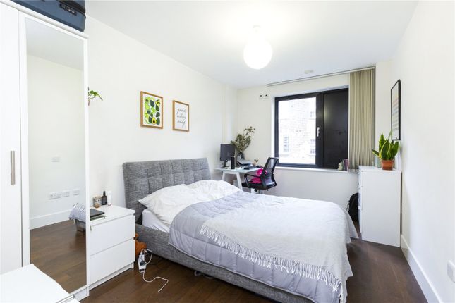 9, 172, Liverpool Road, London photo 4