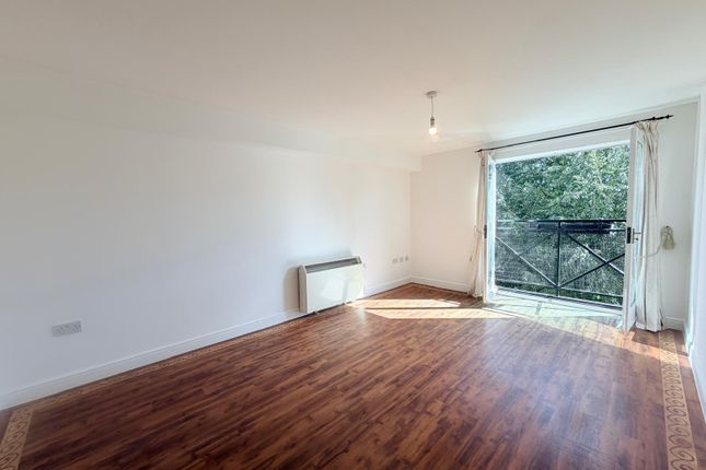 Flat 86,Crown Quay, Prebend Way, Bedford photo 3