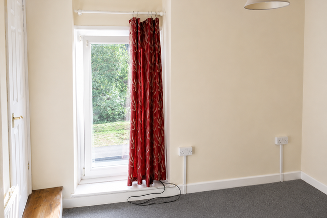 35 Ystrad Road, Pentre photo 5