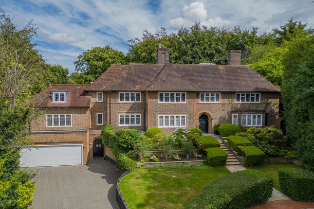 Thumbnail Detached house for sale in Spaniards Close, London