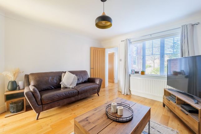 116 Holyfields, Newcastle Upon Tyne photo 4