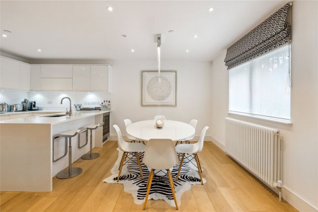 27b, Sirdar Road, London photo 2