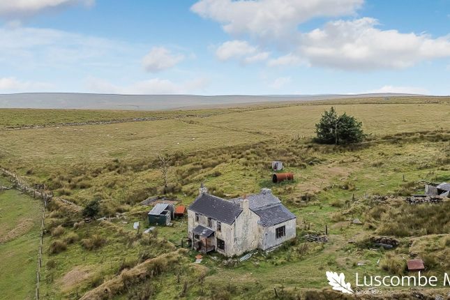 3-bed detached on Castle Farmhouse, Yelverton, £300,000