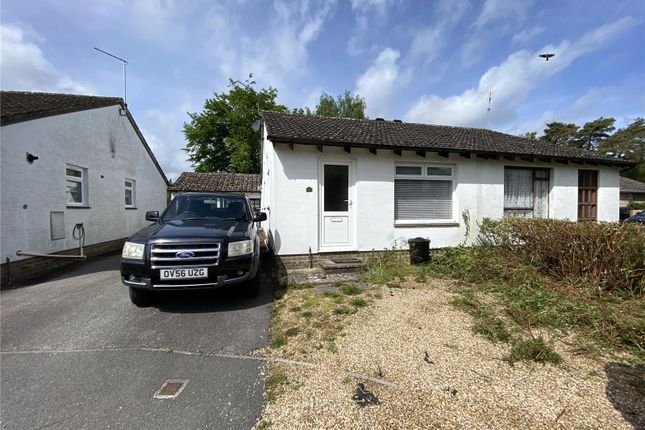 2 bed bungalow to rent in Kingfisher Way, Ringwood, Hampshire BH24