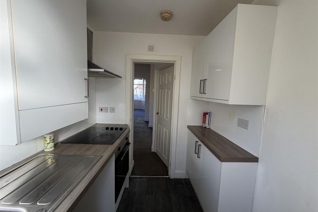 19, Mary Street East, Bolton photo 4
