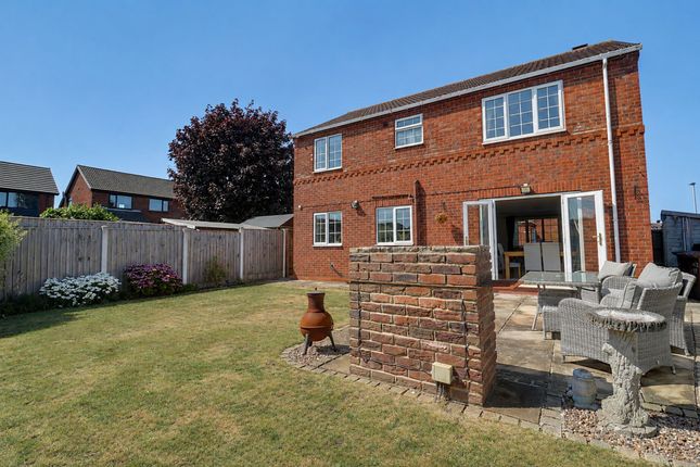 2 Highfields, Barrow-Upon-Humber photo 4