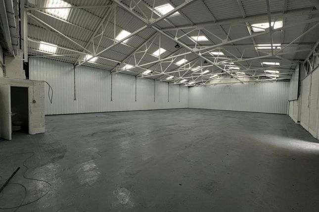 Thumbnail Light industrial to let in Park Lane East, Tipton, West Midlands