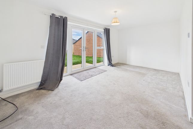 Withins Close, Malpas photo 4
