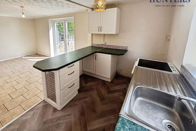 51, Queensway, Rugeley photo 3