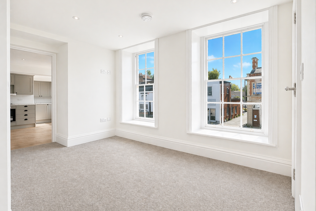 Flat 3, 90-92, Newland Street, Witham photo 3
