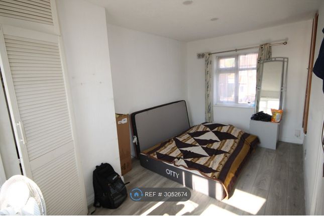 Carlyon Road, Wembley photo 5