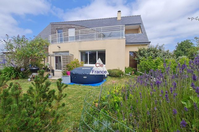 Thumbnail Detached house for sale in Camaret-Sur-Mer, Bretagne, 29570, France