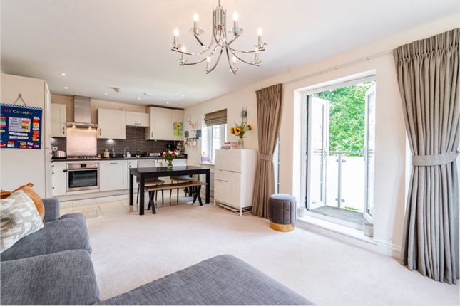 15 Kennedy Avenue, High Wycombe photo 3
