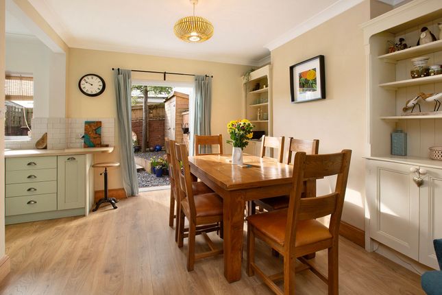 4 Heywoods Road, Teignmouth photo 4
