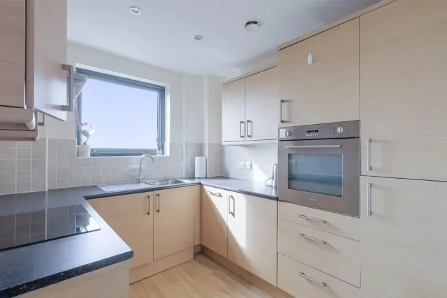 Apartment 42 Honeybourne Gate, Gloucester Road, Cheltenham photo 4