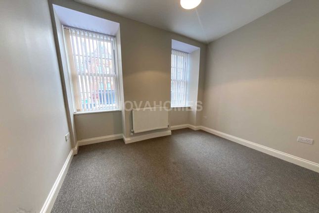 Flat to rent in Ebrington Street, Plymouth