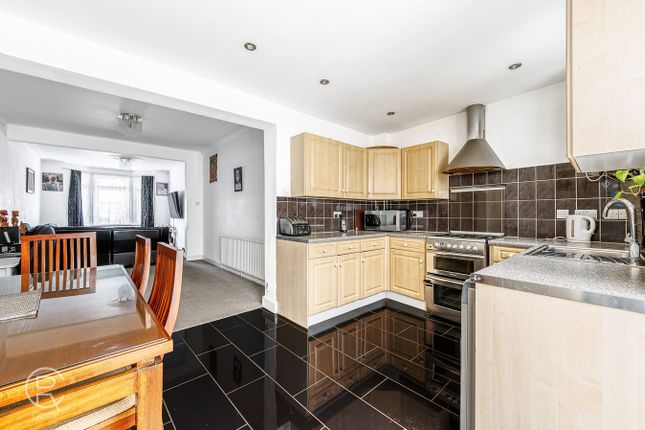24, Stratford Road, Southall photo 4