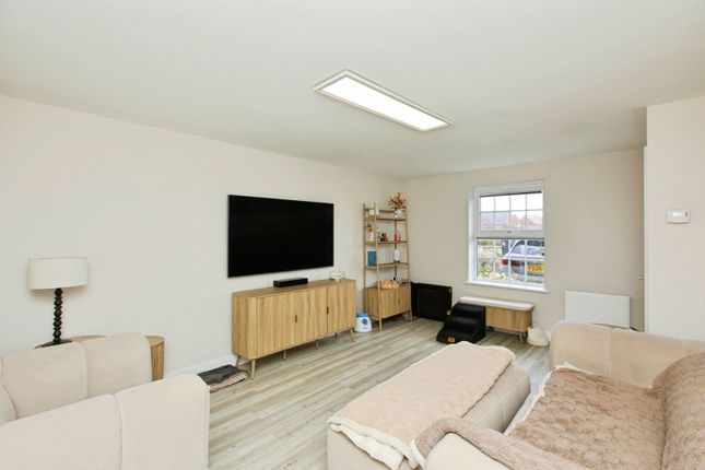 21, Budle Avenue, Derbyshire photo 2