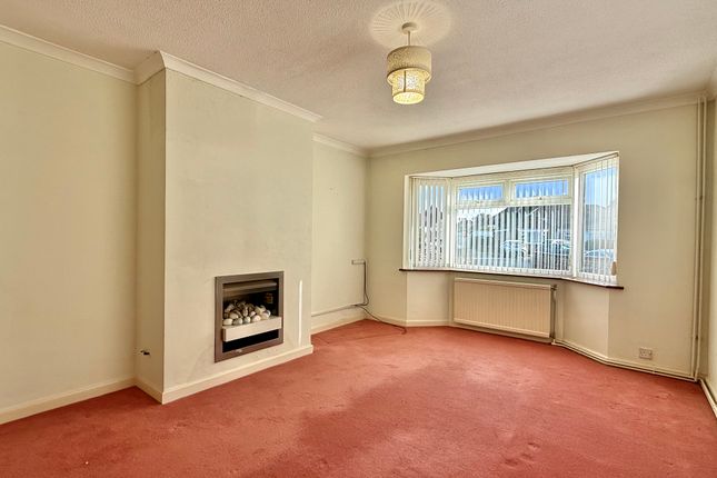 25, Ingledene Close, Gosport photo 3