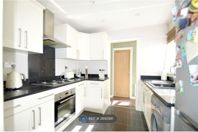 Woburn Avenue, Purley photo 2