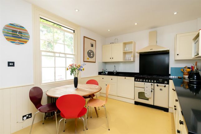 Town house for sale in The Croft, Hastings