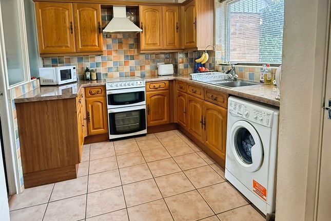 12 Borrowdale Way, Leicester photo 3
