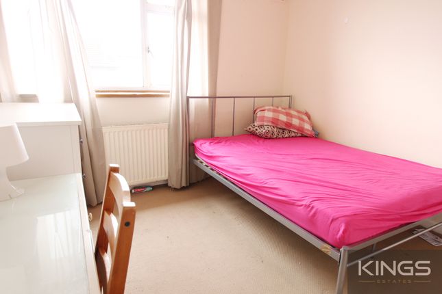 Terraced house to rent in Middle Street, Southampton