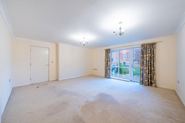 8, Roslyn Court, Burton Joyce photo 5