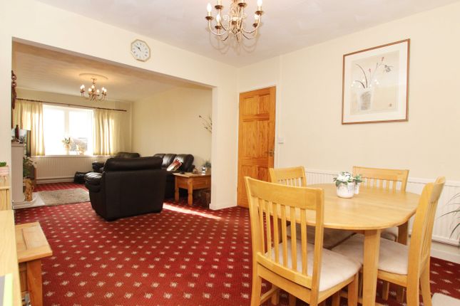 23, Whiterock Close, Pontypridd photo 3