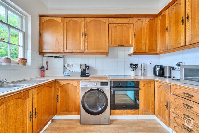10, Whitehall Court, Sittingbourne photo 2