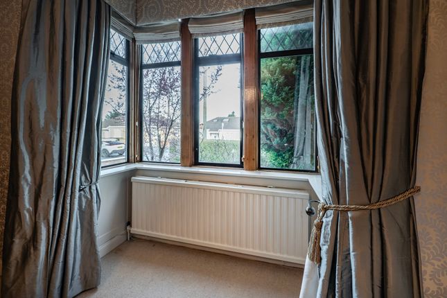 99 Dukes Road, Burnside, Glasgow photo 5