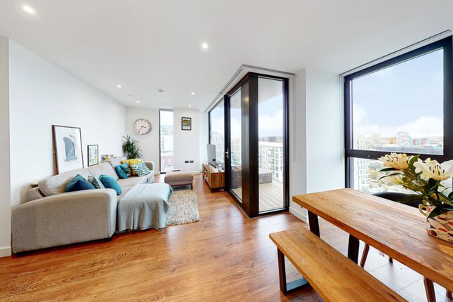 Thumbnail Flat for sale in Barge Walk, London