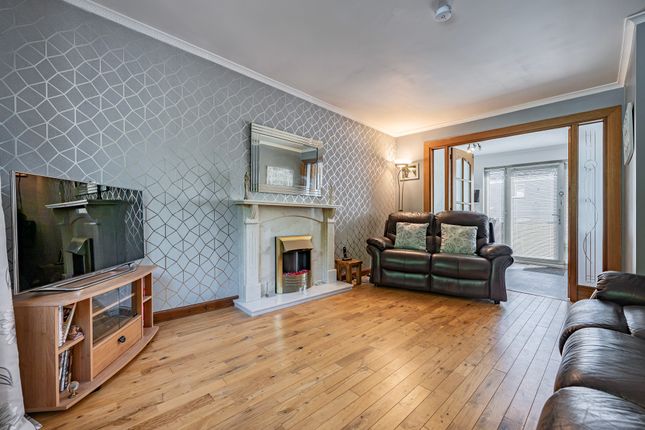 29 Wattlow Avenue, Rutherglen, Glasgow photo 4