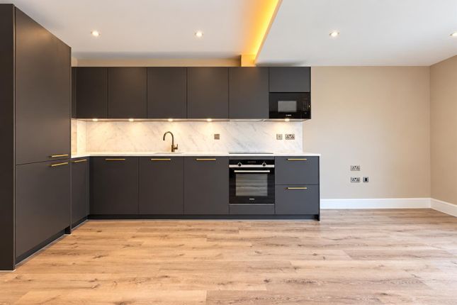 Abbotswood Road, London photo 2