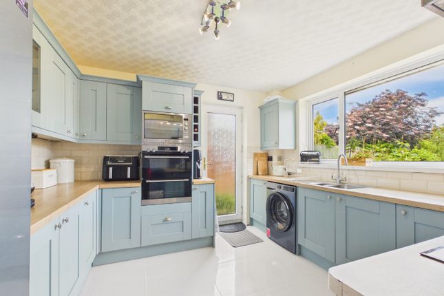 46, Benningholme Lane, Hull photo 2