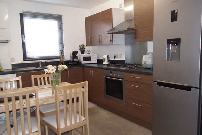 Flat 19, 13 Hornsey Street, Hornsey Street, London photo 3