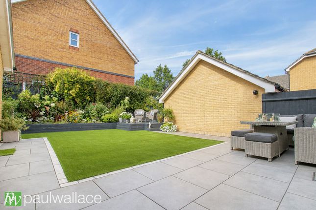202, Plomer Avenue, Hoddesdon photo 4