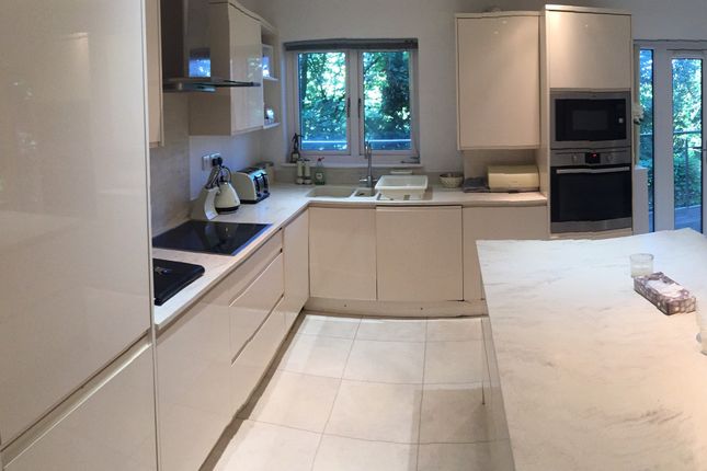Flat 1 THE EDGE, Mount Harry Road, Sevenoaks photo 4
