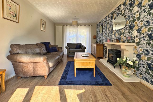 54, Woodlands Road, Charfield photo 2
