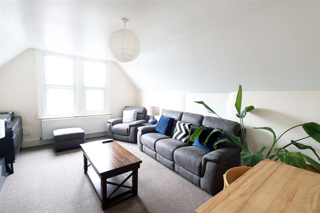 Flat to rent in Spencer Road, South Croydon