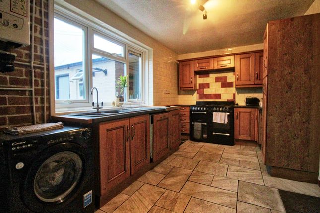 9, Grove Avenue, Evesham photo 4