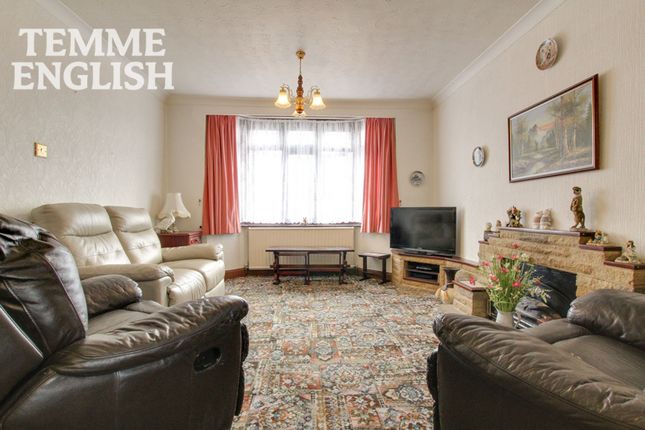 6 South Beech Avenue, Wickford photo 5