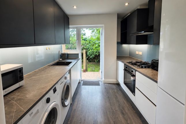 Bevendean Crescent, Brighton photo 3