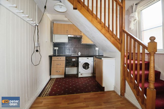 14, Neville Street, Cardiff photo 3